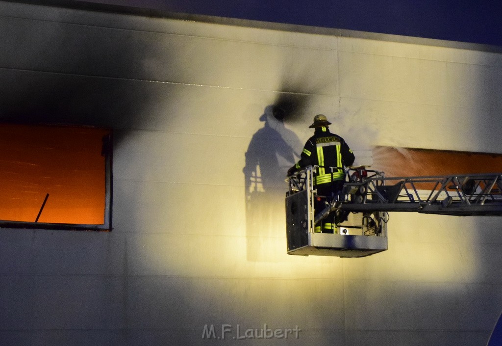 Grossbrand Halle Troisdorf Kriegsdorf Junkersring P436.JPG - Miklos Laubert